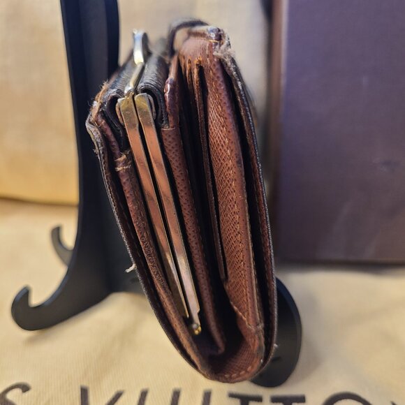 Louis Vuitton Monogram Portefeuille Viennois Kiss Lock Purse Wallet GUC 2009 - Picture 11 of 11